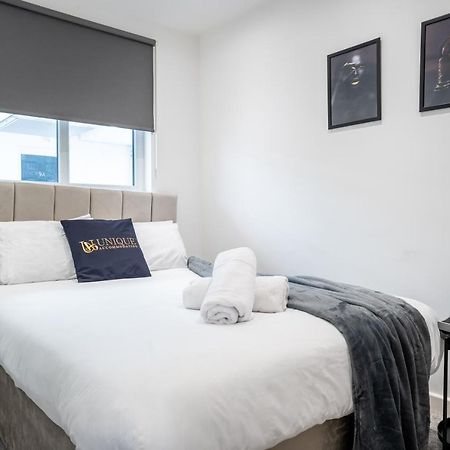 Kinetic Stays - Liverpool Apartments Bagian luar foto